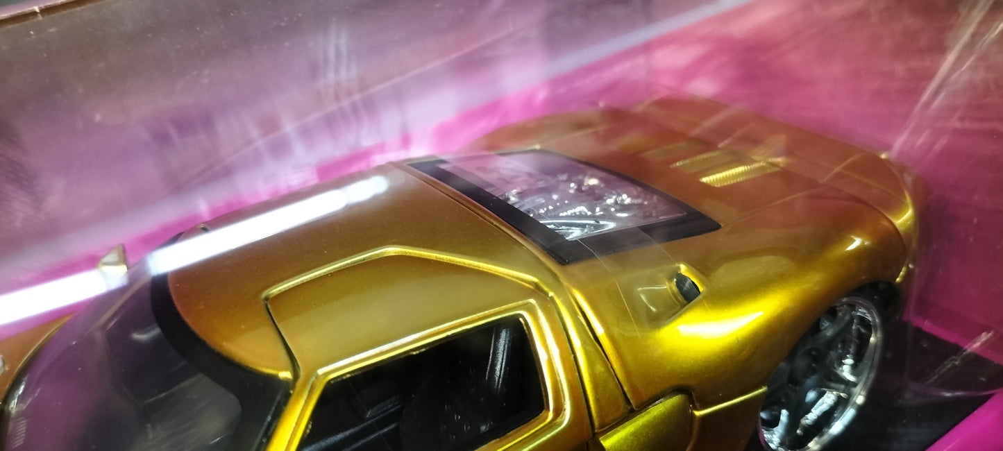 Jada Toys 1/24 Ford GT 2005 Gold Pink Slips