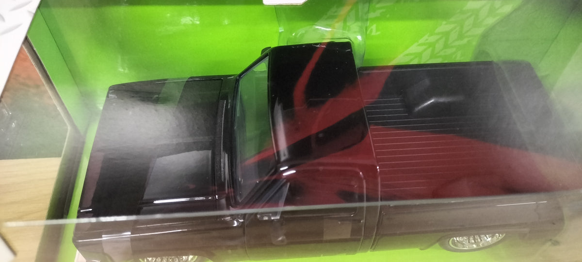 Jada Toys 1/24 Chevy C-10 Black 1985 Just Truck