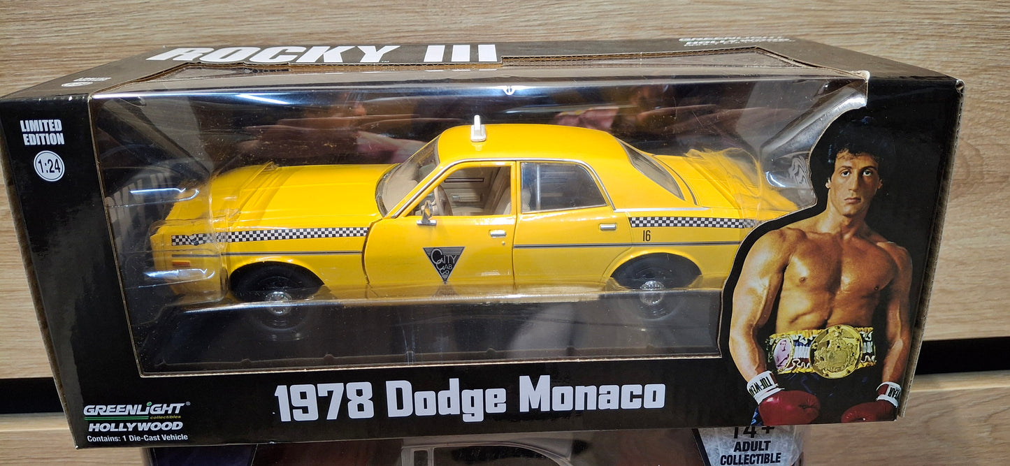 Greenlight 1/24 Dodge Monaco Rocky III Yellow Cab Hollywood