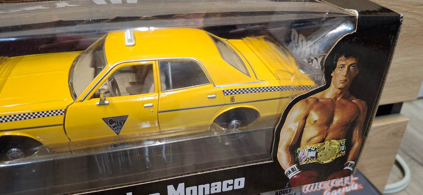 Greenlight 1/24 Dodge Monaco Rocky III Yellow Cab Hollywood