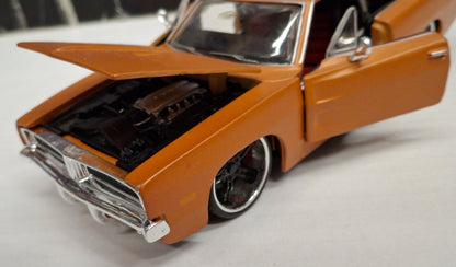 Maisto Design 1/24 Dodge Charger R/T 1969 Orange Matt USED