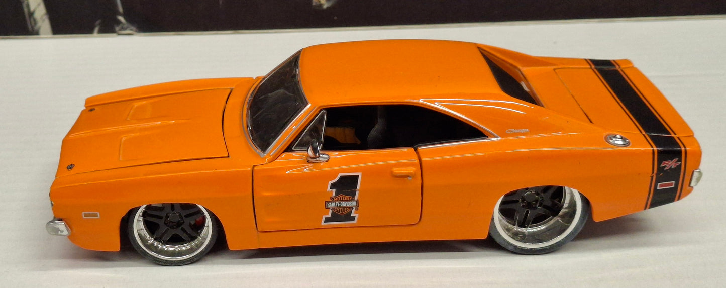 Maisto Design 1/24 Dodge Charger R/T 1969 Orange H-D USED