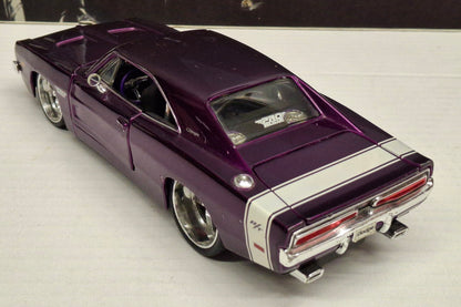 Maisto Design 1/24 Dodge Charger R/T 1969 Purple USED