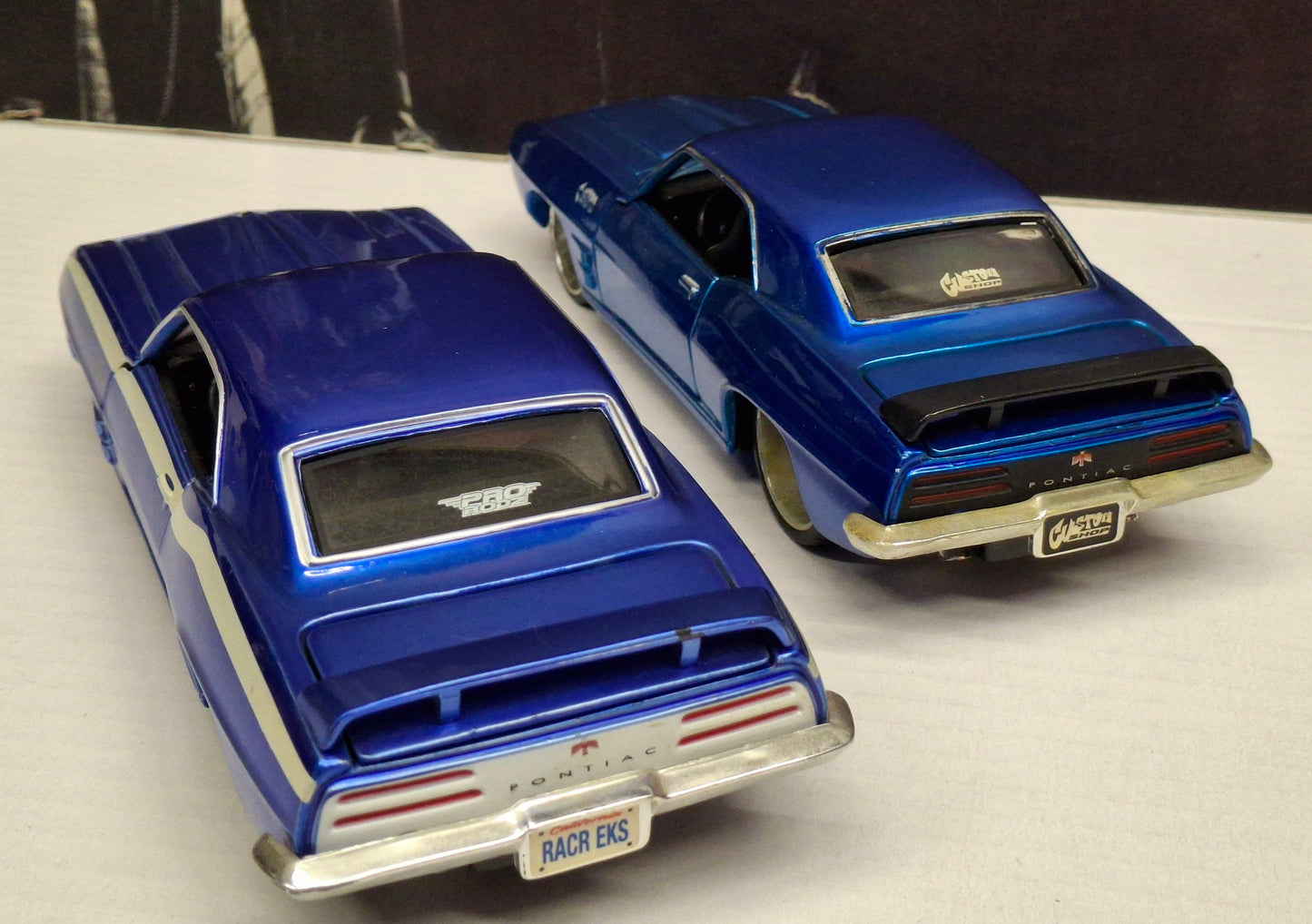 Maisto Design 1/24 Pontiac Firebird 1969 Set 2pcs USED