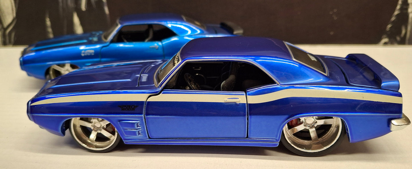 Maisto Design 1/24 Pontiac Firebird 1969 Set 2pcs USED