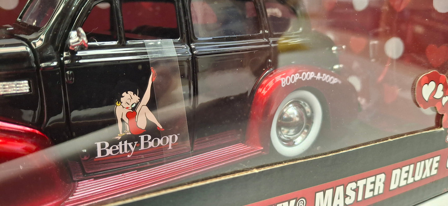 Jada Toys 1/24 Chevy Master Deluxe 1939 Betty Boop