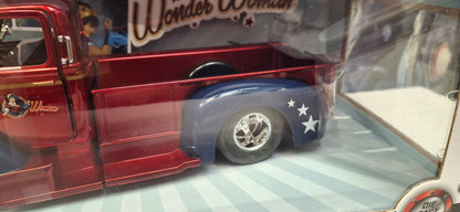 Jada Toys 1/24 Chevy COE Pickup 1952 Wonder Woman DC