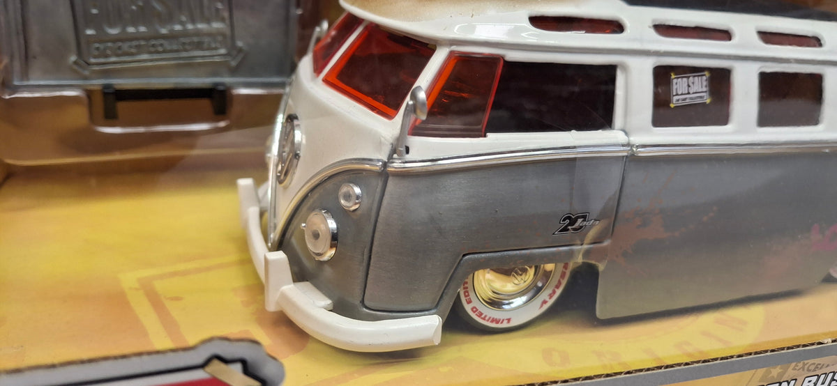 Jada Toys 1/24 Volkswagen Bus 1962 25th Anniversary