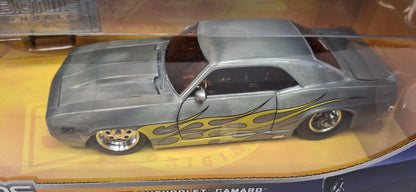 Jada Toys 1/24 Chevy Camaro 1969 25th Anniversary