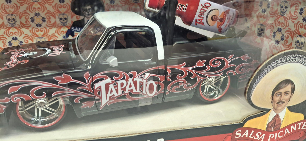 Jada Toys 1/24 Chevrolet C-10 1985 Charro Man Tapatio Muertos