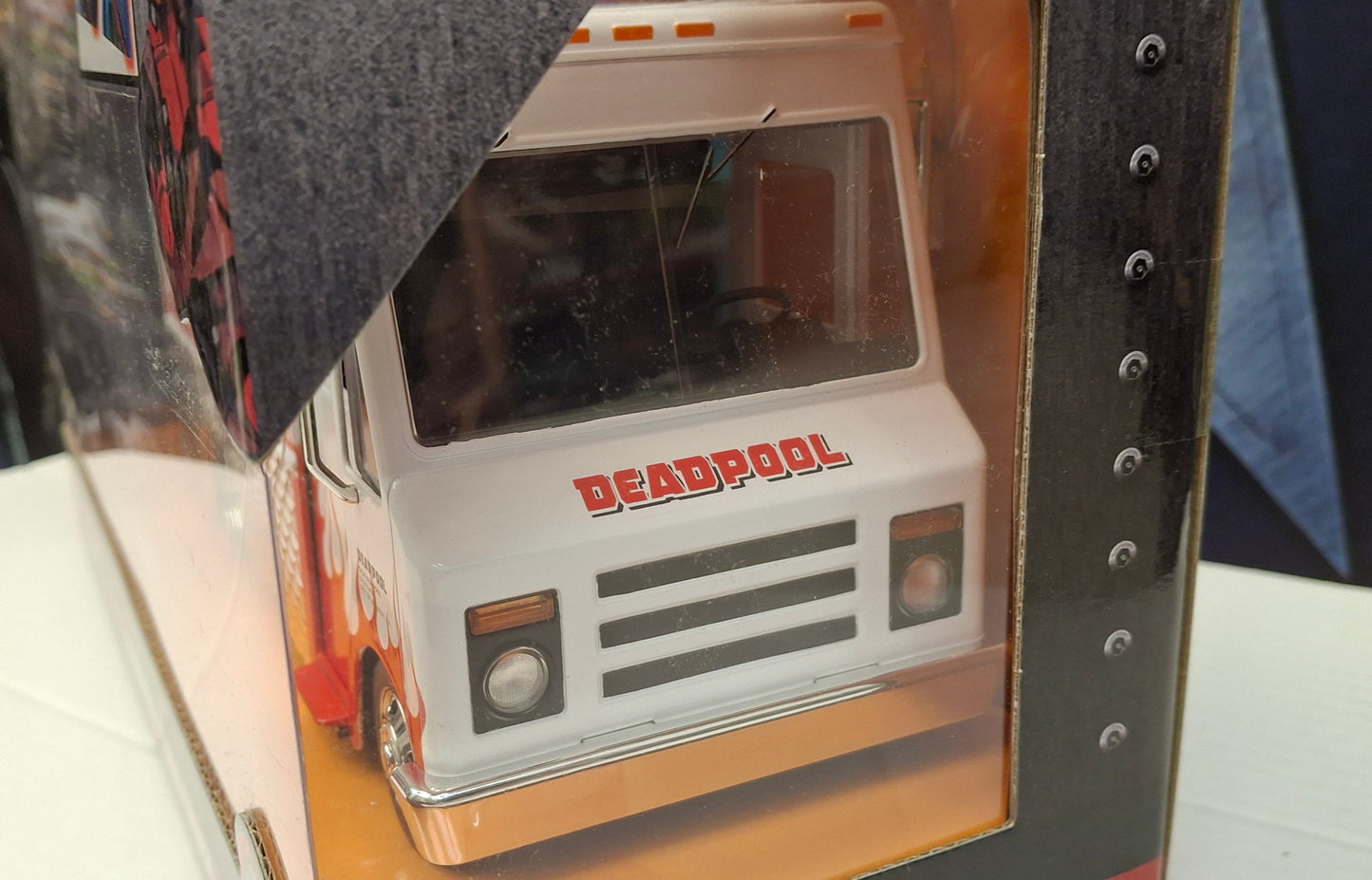 Jada Toys 1/24 Taco Truck Deadpool White