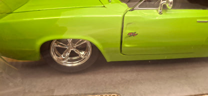 Jada Toys 1/24 Dodge Charger R/T Lime Green Big Time Muscle
