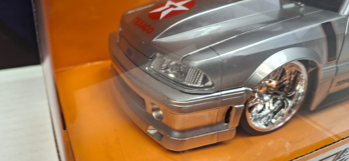Jada Toys 1/24 Ford Mustang GT 1989 Texaco Silver Big Time Muscle