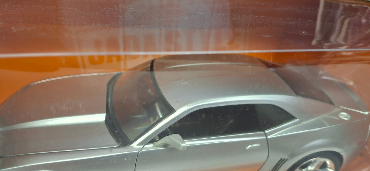 Jada Toys 1/24 Chevy Camaro 2005 Silver Big Time Muscle