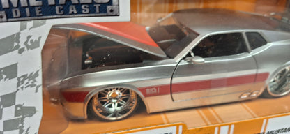 Jada Toys 1/24 Ford Mustang Mach1 1973 Silver Red Stripe Big Time Muscle