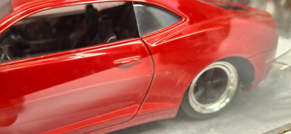 Jada Toys 1/24 Chevy Camaro 2005 Red Black Stripes Big Time Muscle