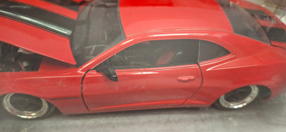 Jada Toys 1/24 Chevy Camaro 2005 Red Black Stripes Big Time Muscle