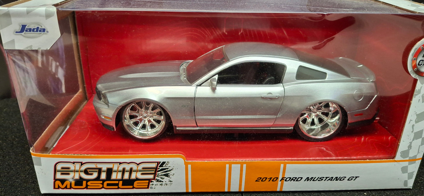 Jada Toys 1/24 Ford Mustang GT 2010 Silver Big Time Muscle