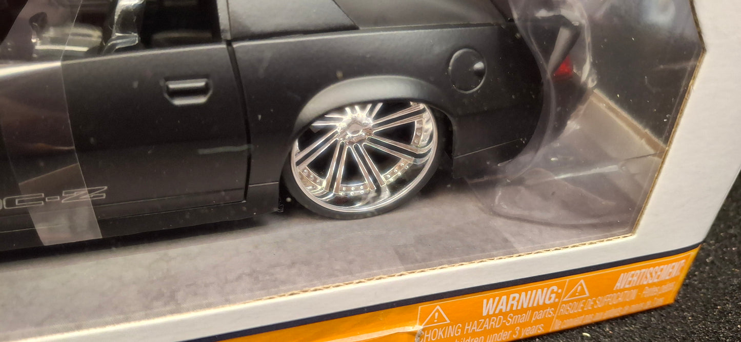 Jada Toys 1/24 Chevy Camaro Z28 1985 IROC-Z Black Matt Big Time Muscle