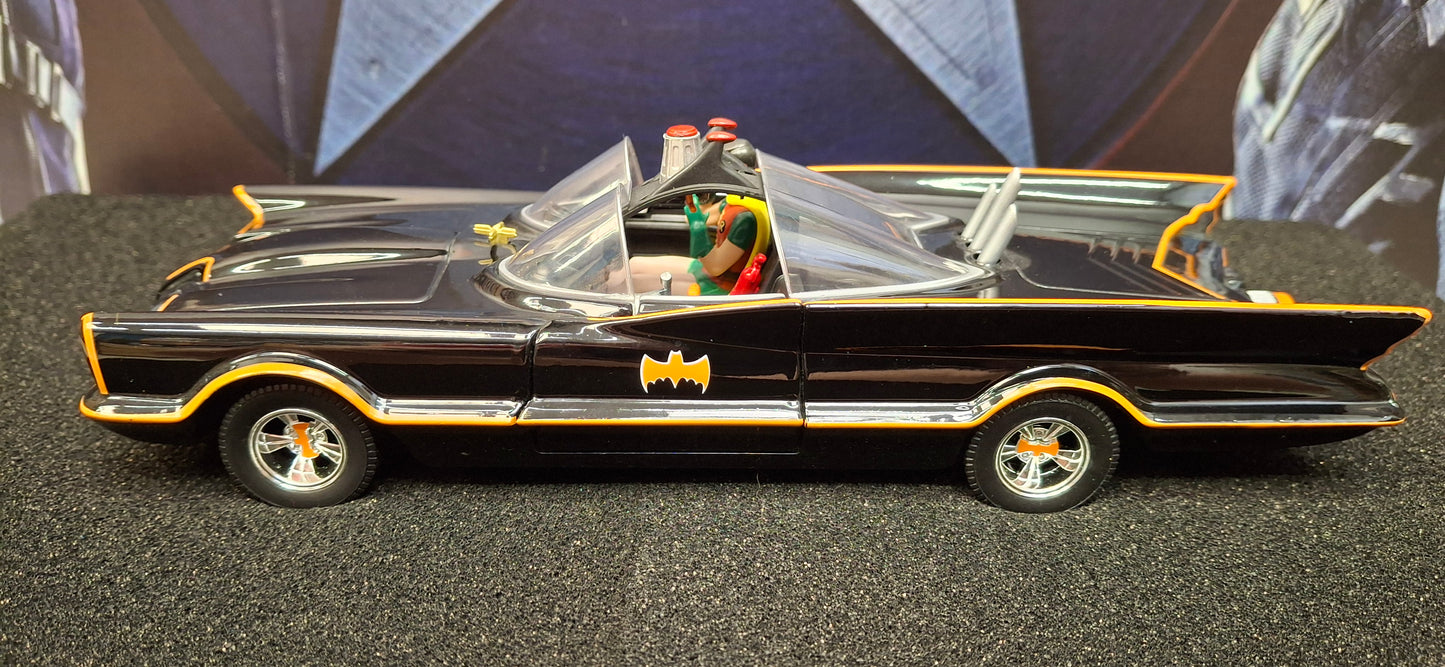 Jada Toys 1/24 Batman Mobile + figurki DC Comics USED
