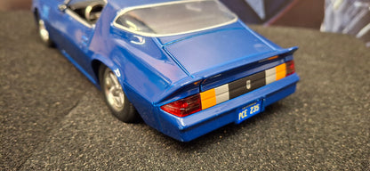 Jada Toys 1/24 Chevy Camaro Z28 Blue Poltergaist + figurka Clown USED