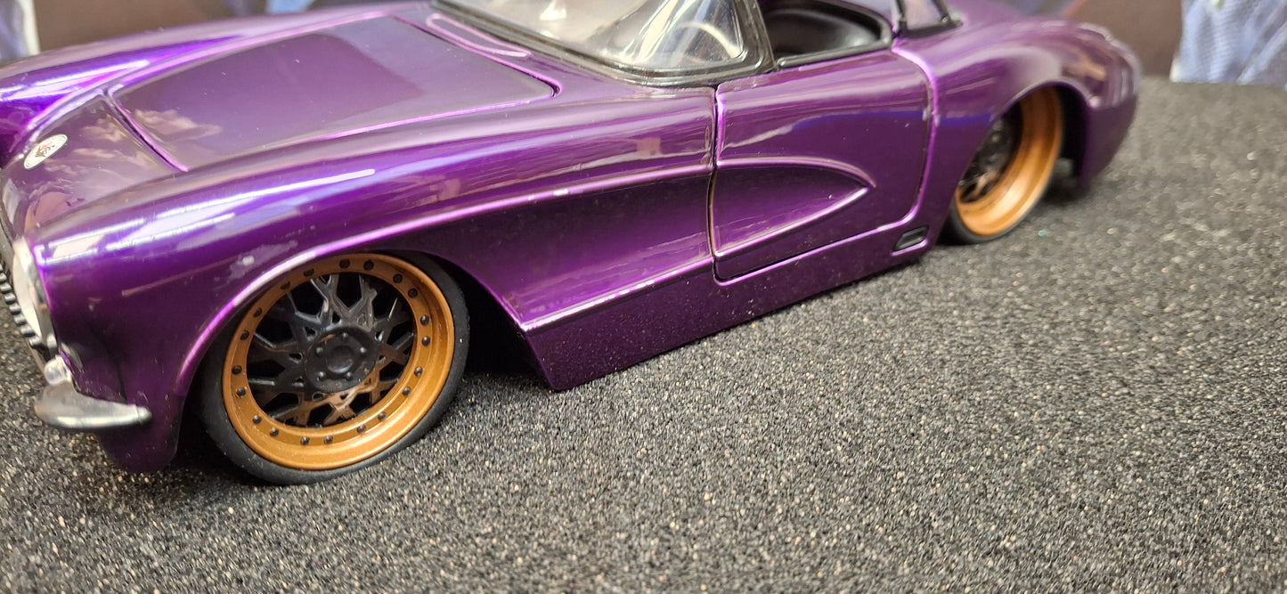Jada Toys 1/24 Chevy Corvette 1957 Purple Big Time Muscle USED