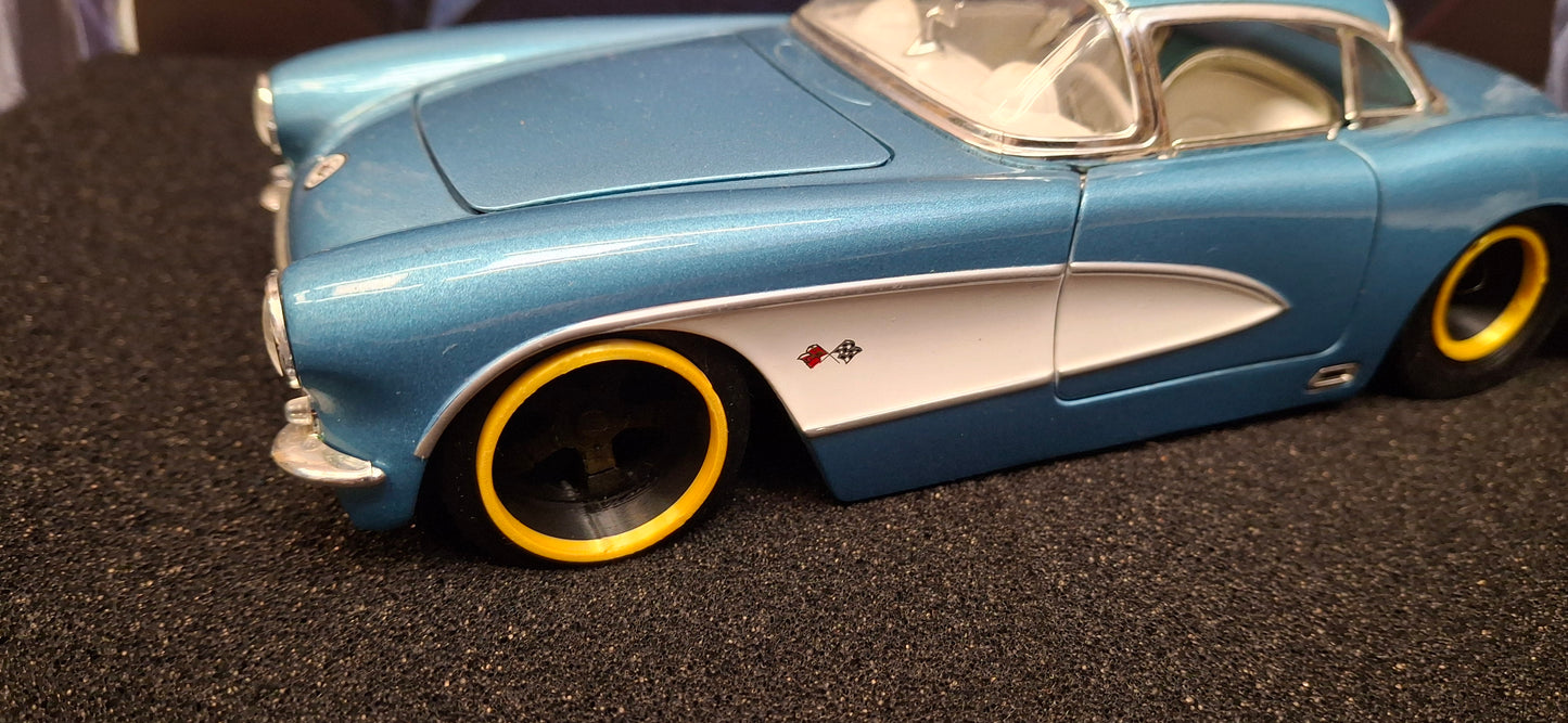 Jada Toys 1/24 Chevy Corvette 1957 Ocean Blue Big Time Muscle USED