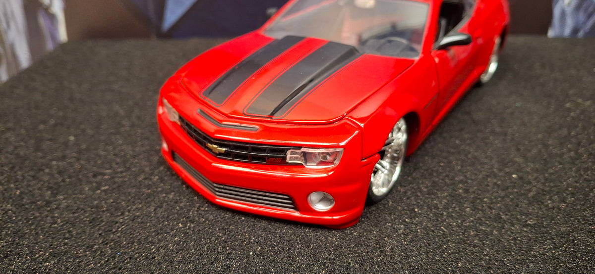 Jada Toys 1/24 Chevy Camaro SS 2010 Red Big Time Muscle USED