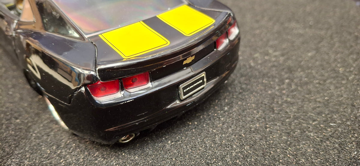 Jada Toys 1/24 Chevy Camaro SS 2010 Black Yellow Big Time Muscle USED