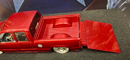 Jada Toys 1/24 Chevy Silverado 2002 Candy Red Big Time Muscle USED