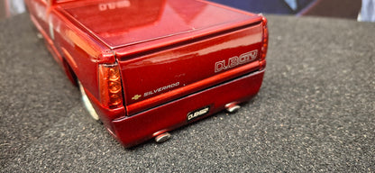 Jada Toys 1/24 Chevy Silverado 2002 Candy Red Big Time Muscle USED