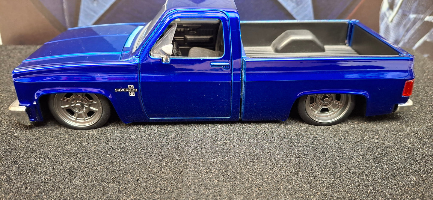 Jada Toys 1/24 Chevy C-10 1985 Blue Big Time Muscle USED