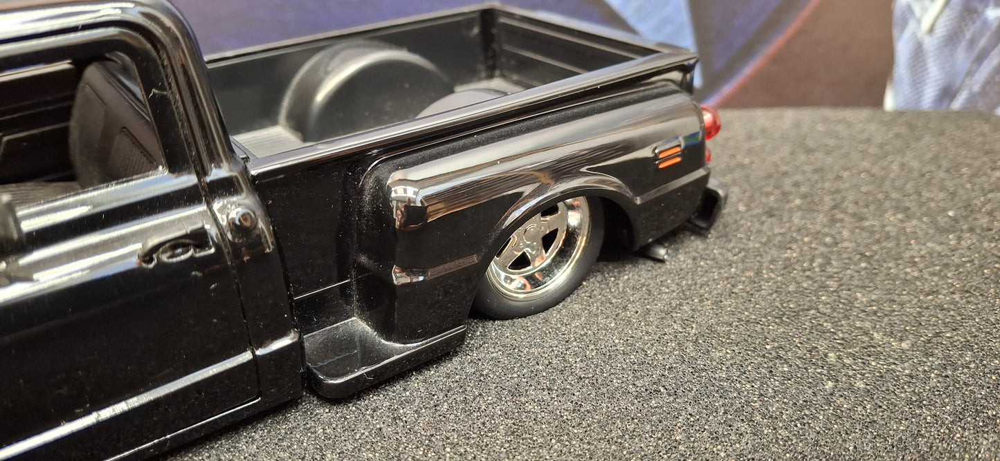 Jada Toys 1/24 Chevy C-10 Stepside 1969 Black Big Time Muscle USED