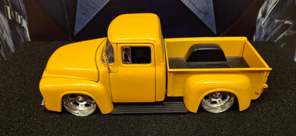 Jada Toys 1/24 Ford F-100 1956 Yellow Big Time Muscle USED