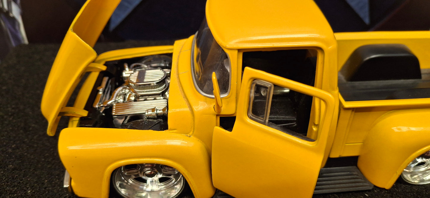 Jada Toys 1/24 Ford F-100 1956 Yellow Big Time Muscle USED