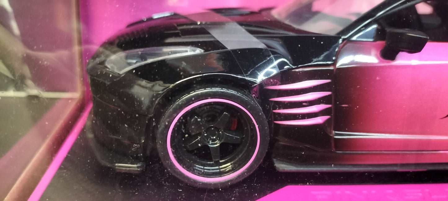 Jada Toys 1/24 Nissan GT-R Ben Sopra Pink Slips