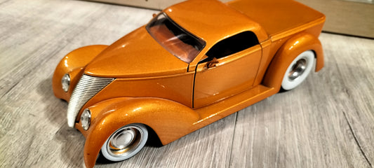Jada Toys 1/24 Ford Classic Orange 1937 D-Rods