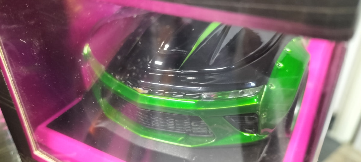 Jada Toys 1/24 Chevy Camaro SS 2016 Pink Slips