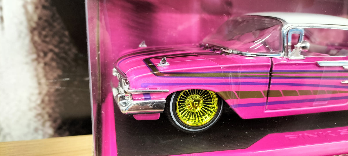 Jada Toys 1/24 Chevy Impala 1960 Pink Slips