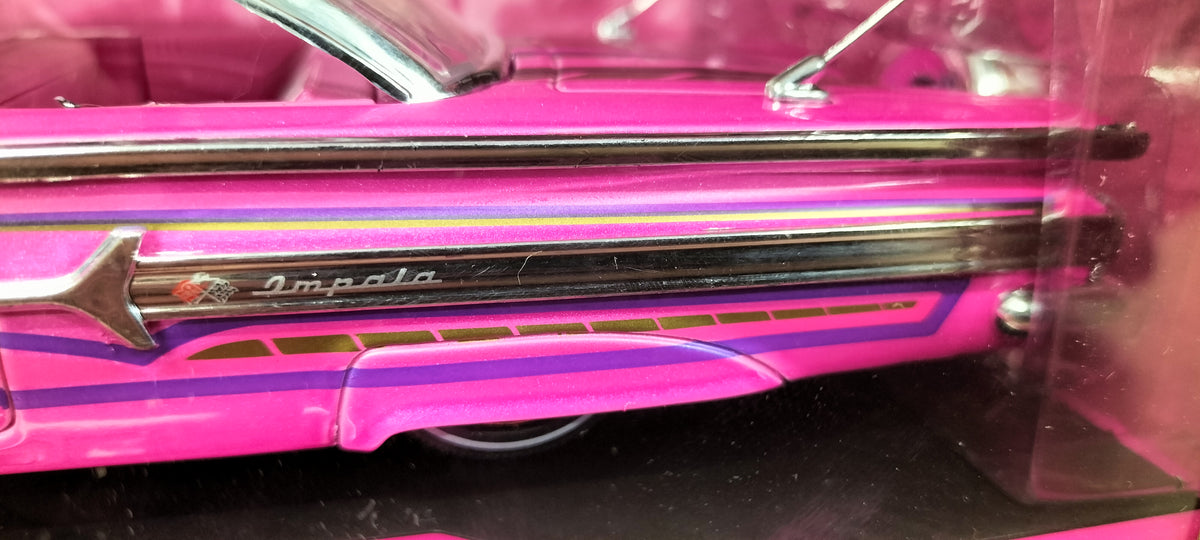 Jada Toys 1/24 Chevy Impala 1960 Pink Slips