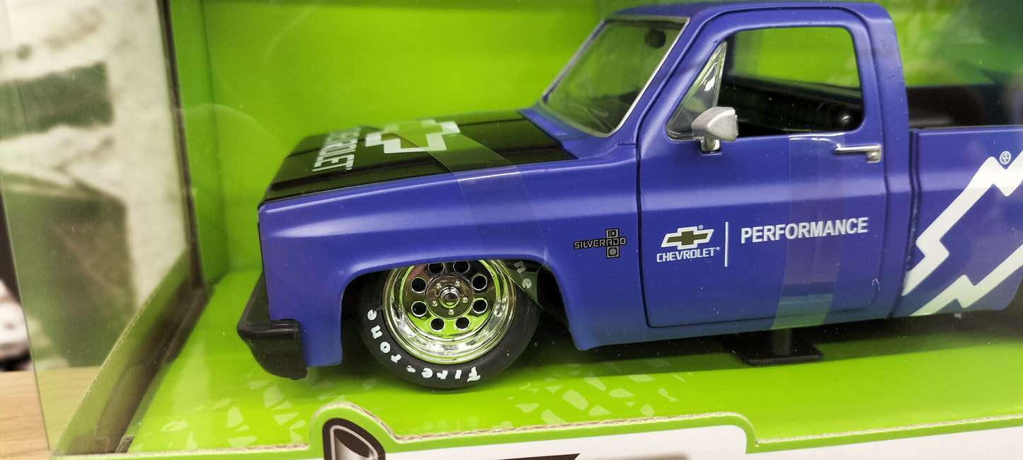 Jada Toys 1/24 Chevy C-10 Performance Blue 1985 Just Truck
