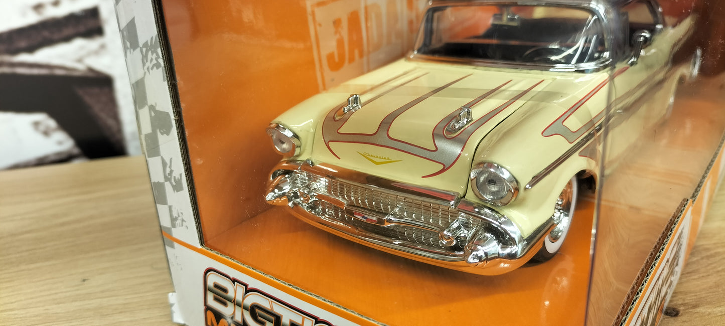 Jada Toys 1/24 Chevy Bel-Air Beige Strips 1957 Big Time Muscle