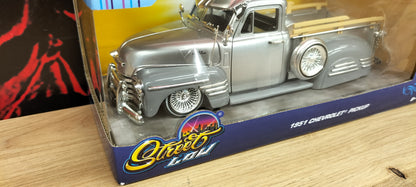 Jada Toys 1/24 Chevy Pickup 1951 Silver Street Low