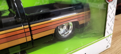 Jada Toys 1/24 Chevy C-10 Black Brown 1985 Just Truck