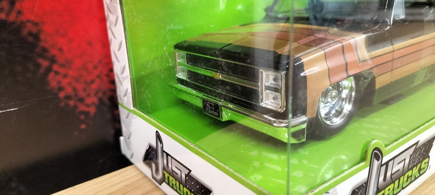Jada Toys 1/24 Chevy C-10 Black Brown 1985 Just Truck