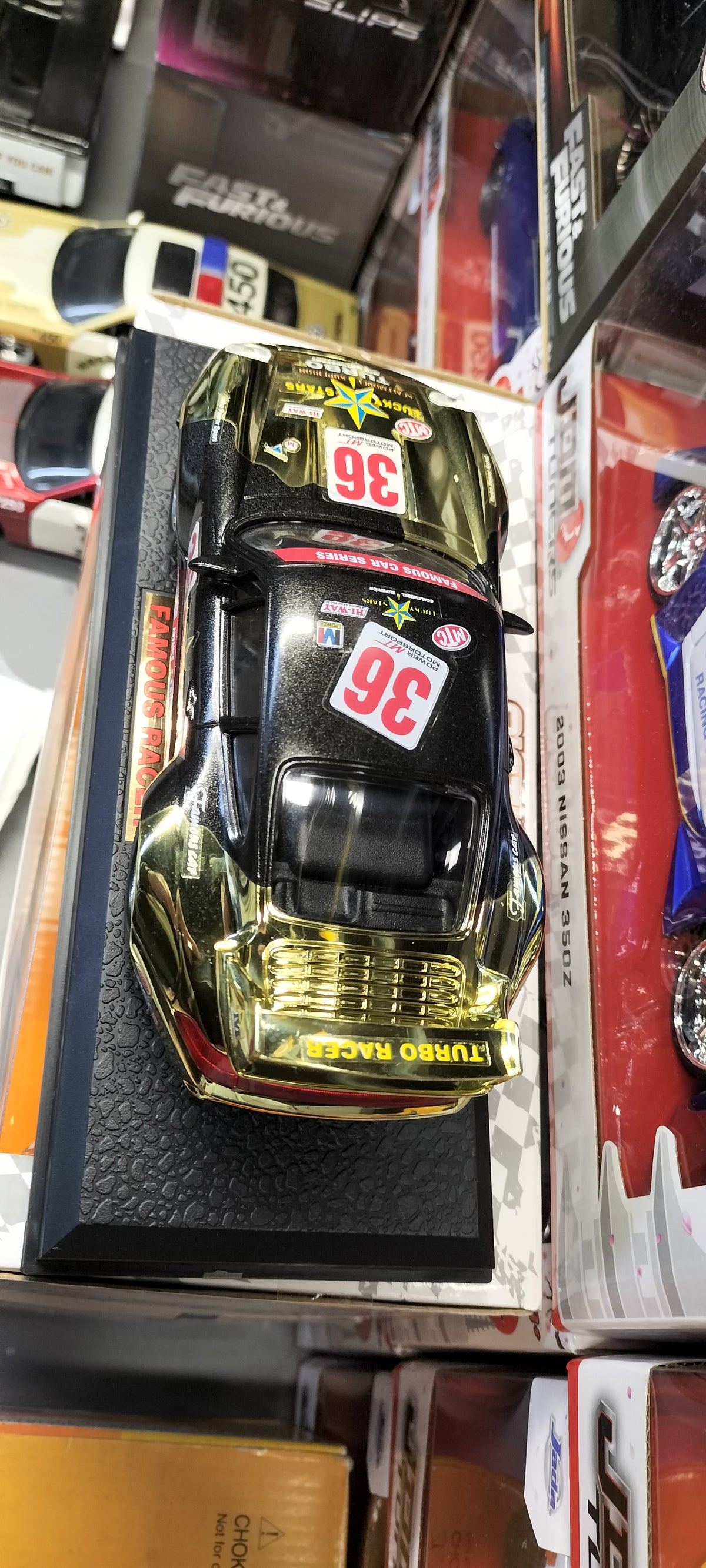 Jada Toys 1/24 Porsche 911 Black Gold Dicky Toys + gablota