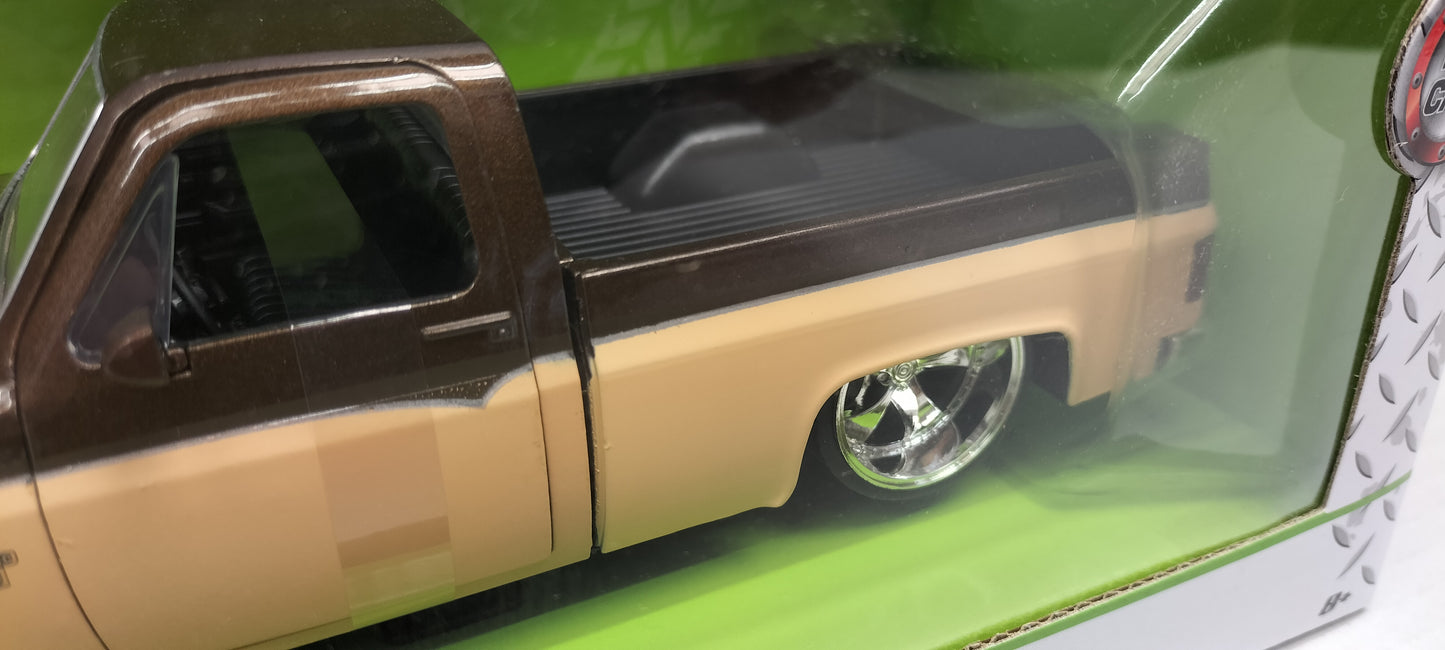 Jada Toys 1/24 Chevy C-10 1985 Brown Beige Just Truck