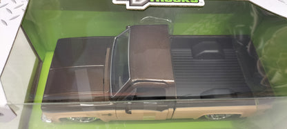 Jada Toys 1/24 Chevy C-10 1985 Brown Beige Just Truck