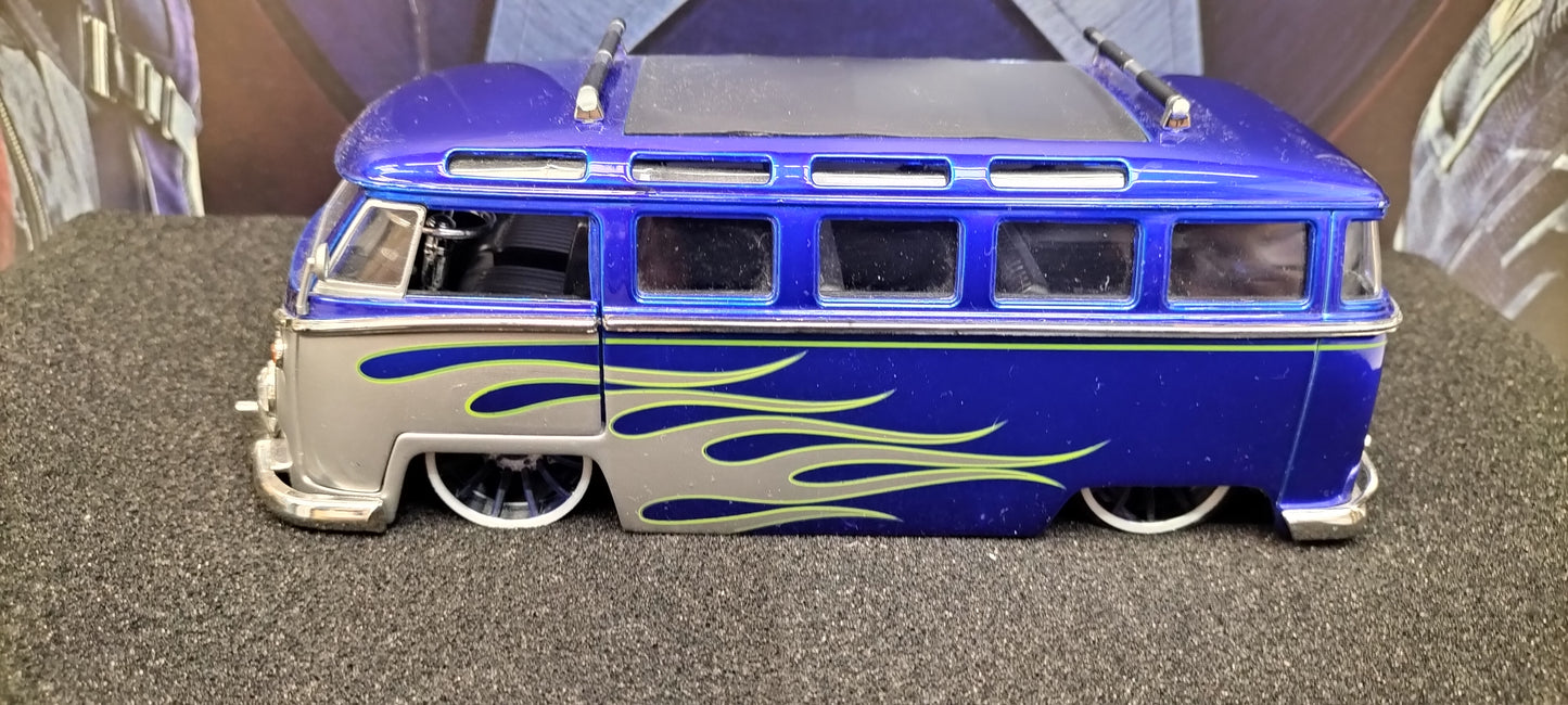 Jada Toys 1/24 VW Bus Flame Big Time Muscle USED