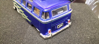 Jada Toys 1/24 VW Bus Flame Big Time Muscle USED